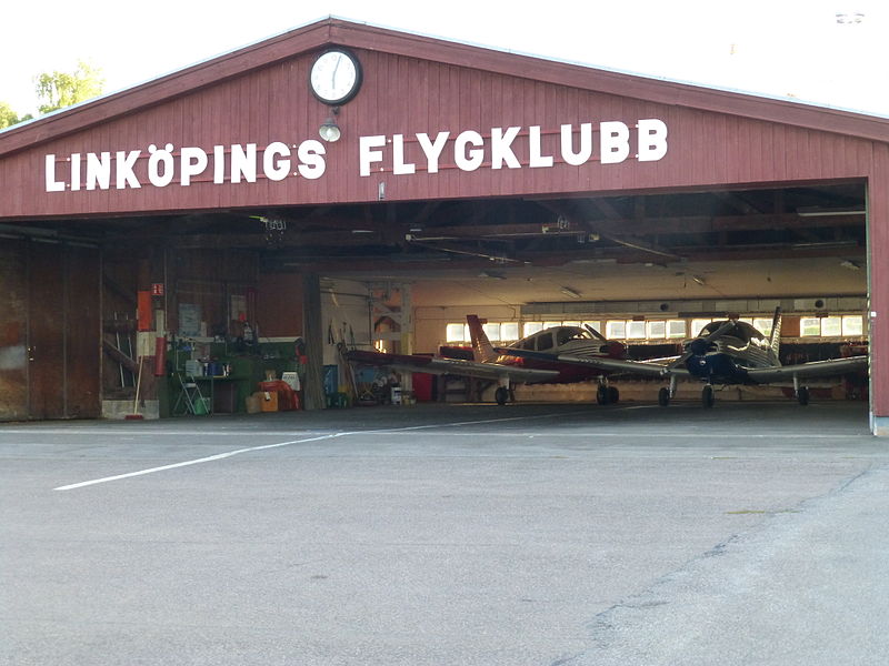 File:Linköping Flygklubb.JPG