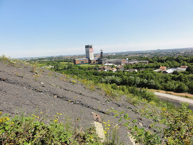 File:Loos-en-Gohelle - Fosse n° 11 - 19 des mines de Lens (125).JPG