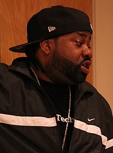 Lord Finesse at a Combat Jack Show in 2014