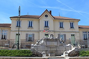 Mairie Marboz 4.jpg
