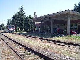 Vlak pre turistov na stanici Malé Straciny (2015).