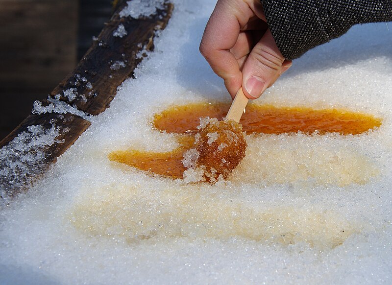 File:Maple syrup popsicle (6974621697).jpg