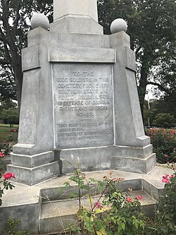 Памятник на кладбище Конфедерации Мариетта.jpg