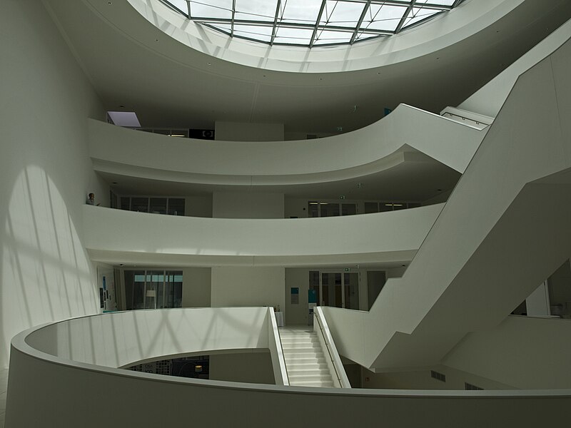 File:Max Planck Institute for the Science of Light Interior 4.jpg