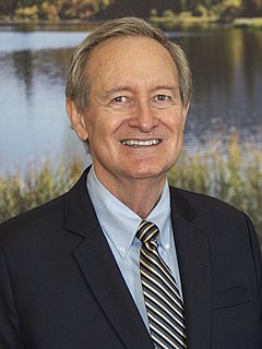 Mike Crapo American lawyer and politician (born 1951)