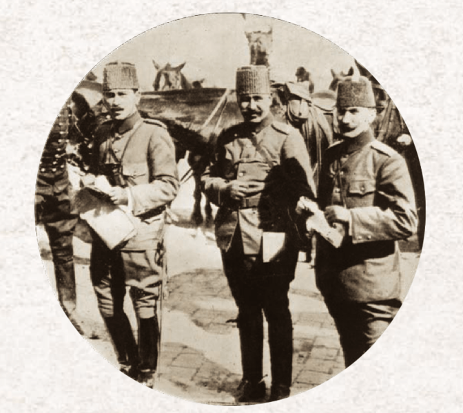 File:Mustafa Kemal, Picardie Manevraları’nda, Fransa, 28 Eylül 1910 (5).png