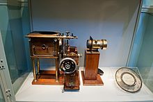Muybridge's zoopraxiscope and disc Muybridge's zoopraxiscope and disc.jpg