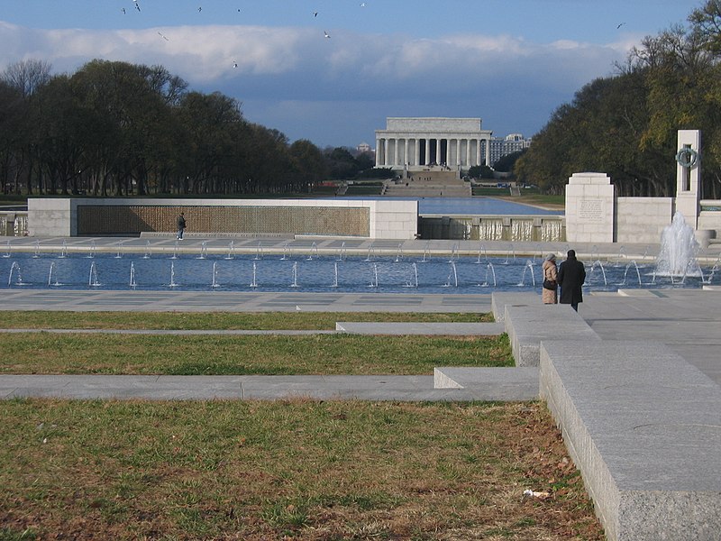 File:National World War II Memorial in 2006 03.jpg