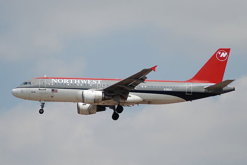 File:Northwest Airlines Airbus A320; N318US@LAX;21.04.2007 466ie (4908167725).jpg