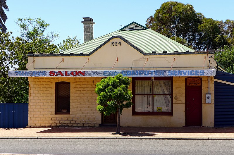 File:Old shop, Gnowangerup, 2018 (01).jpg