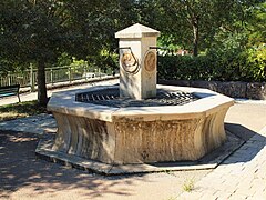 Fontaine.