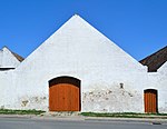 Fortification with barn