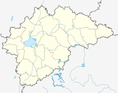 Mapa konturowa obwodu nowogrodzkiego, po lewej nieco u góry znajduje się punkt z opisem „Nowogród Wielki”