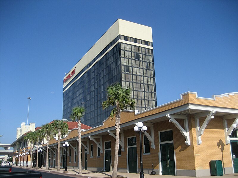 File:PensacolaHotelStationAug08.jpg