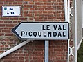 A streetsign in Merck-Saint-Liévin, showing Germanic influence in local toponyms. The name Picquendal corresponds to the modern Dutch Piekendal.