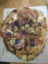 Пица: Етимология, История, Типология за приготвяне в Италия