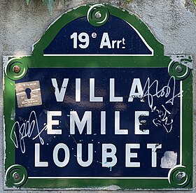 Voir la plaque.