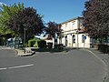 English: Post office and building of Les Martres-de-Veyre [8769] Français : Bureau de poste et gare des Martres-de-Veyre [8769]