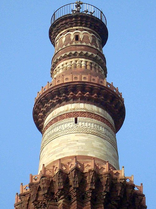 Decorative motifs on upper levels