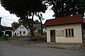 Čeština: Autobusová zastávka ve vesnici Radějov u Buřenic English: A bus shelter in the village of Radějov, Vysočina Region, CZ