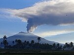 Raung eruption 22 July 2015.jpg