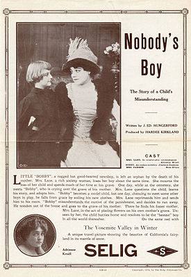 Oslobađanje letaka za NOBODY'S BOY, 1913.jpg