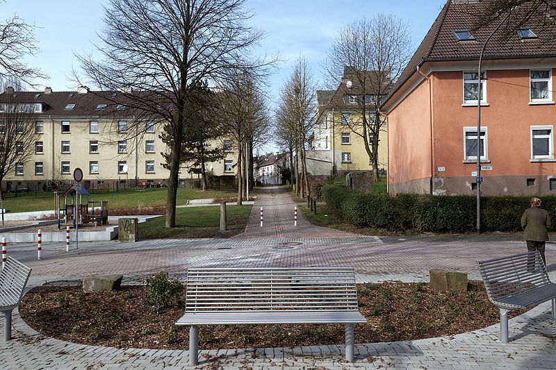 File:Remscheid - Halskestraße + Stadtteilpark Honsberg + Martinstraße 01 ies.jpg