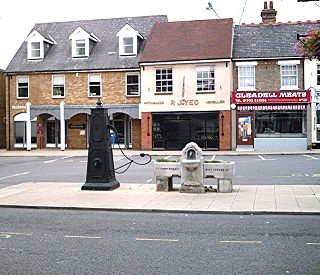 <span class="mw-page-title-main">Rochford</span> Human settlement in England