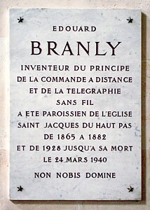 Plaque commémorative dédiée à Édouard Branly.