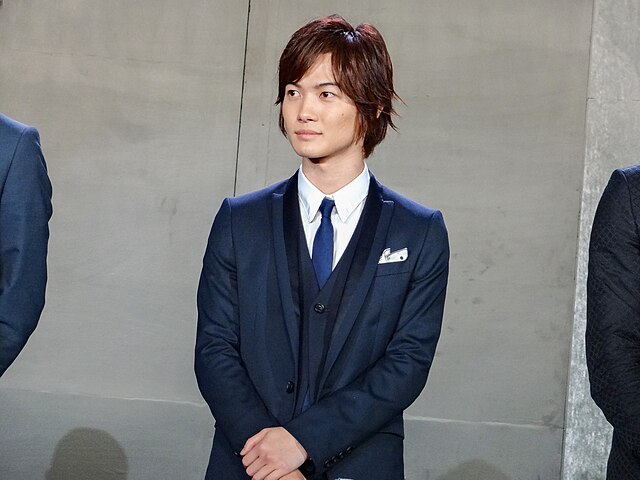 File Rurouni Kenshin Kyoto Inferno The Legend Ends Red Carpet Premiere Kamiki Ryunosuke Jpg Wikimedia Commons