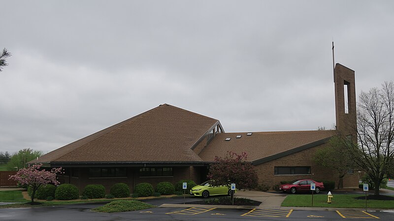 File:Saint John Neumann Church (Cincinnati, Ohio) - exterior 4.jpg