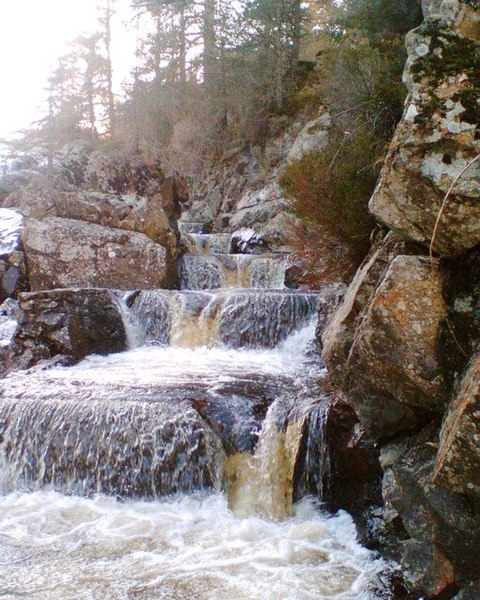 File:Salmon Ladder - geograph.org.uk - 357091.jpg