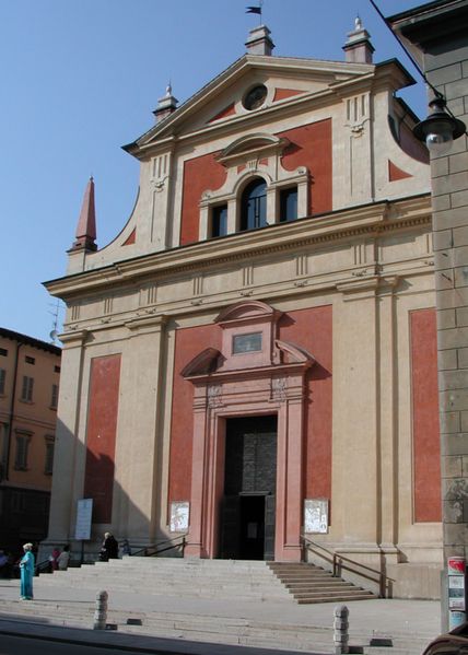 صورة:San pietro reggio emilia facciata.jpg