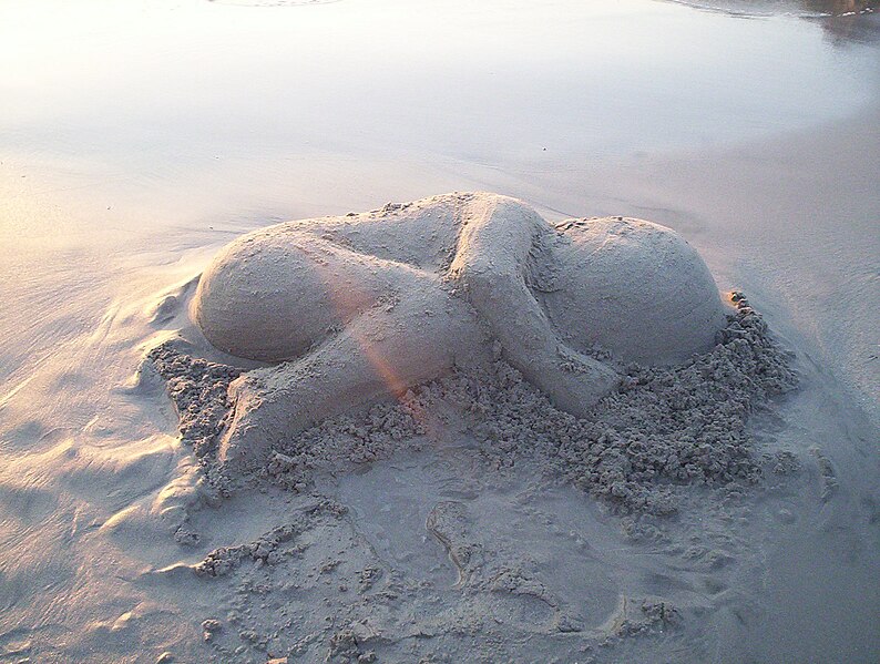 File:Sand sculpture life.JPG