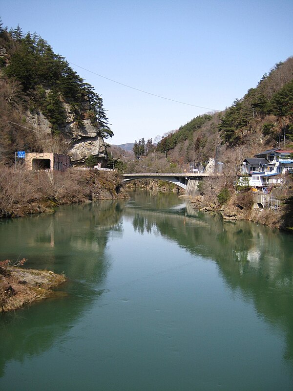 File:Sanseiji view from Sanseijibashi-bridge.jpg