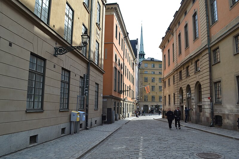 File:Saturday Afternoon in Stockholm (1) (40585991474).jpg