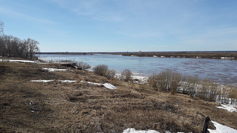 File:Severnaya Dvina River. Kotlas, Apil 2019 (01).jpg