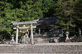 Shirakawa Hachiman Shrine (02)