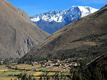 The mountain Veronica looms over the Sacred Valley. Snows of the Andes (7914098320).jpg