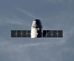 SpaceX CRS-1 ISS-cropped.jpg-ga yaqinlashadi