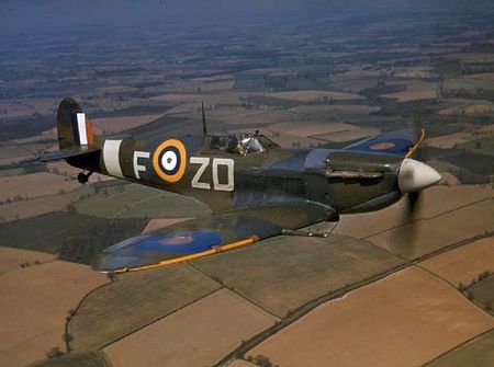 ไฟล์:Spitfire_VB_222_Sqn_RAF_in_flight_1942.jpg