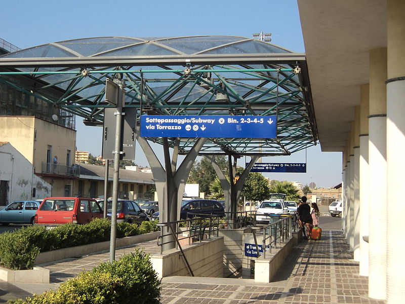 File:Stazione di Catanzaro Lido 02.JPG