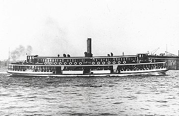 Sydney ferry KAIKAI entering Sydney Cove.jpg