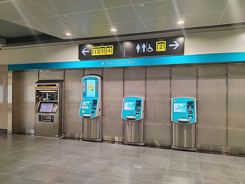 File:TE7 Bright Hill MRT Ticketing Machines.jpg