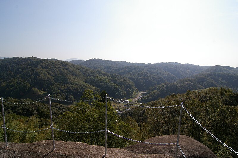 File:Takami rock (tomiiwa)02.jpg