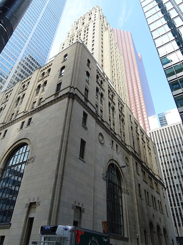 Image: The Canadian Bank of Commerce Building (Commerce Court North)