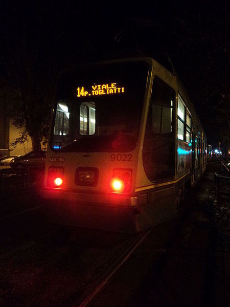 File:Trams on line 14 in Rome.JPG