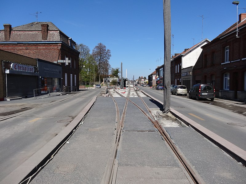 File:Travaux de la branche vers Vieux-Condé de la ligne B du tramway de Valenciennes en avril 2013 (248).JPG