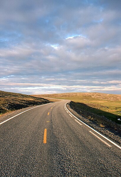 File:Tundra Road - Somewhere between Kjollefjord & Hopseidet, Norway - July 1989.jpg