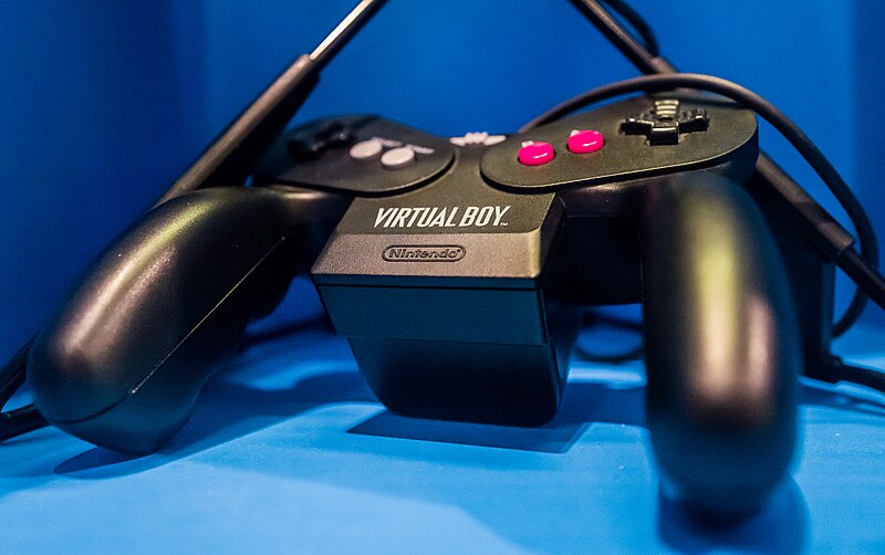 File:Virtual Boy gamepad in Computerspielemuseum, Berlin (30457086650).jpg